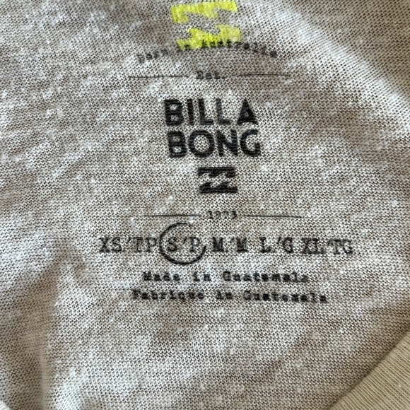 No.036 Billabong Graphic Tee - Picture 4 of 5